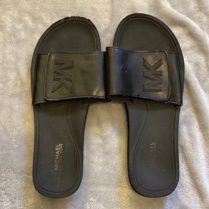 MICHAEL KORS Slides